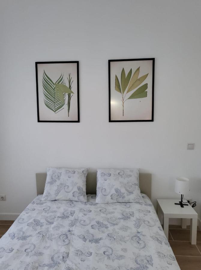 Apartamento Bonito Piso A 300 M De Metro Garcia Noblejas Madrid Exterior foto