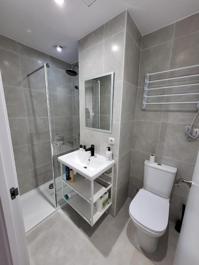 Apartamento Bonito Piso A 300 M De Metro Garcia Noblejas Madrid Exterior foto