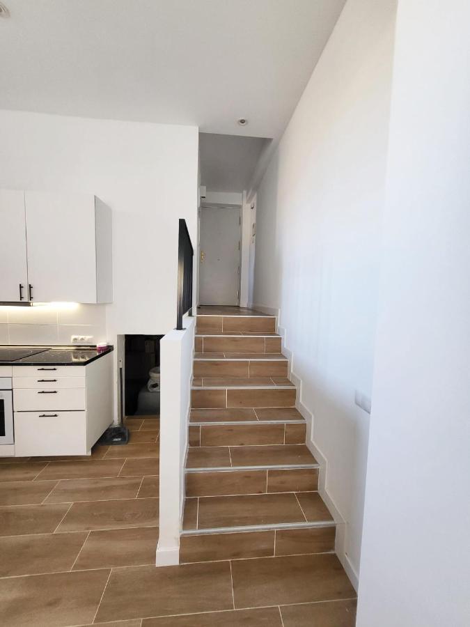 Apartamento Bonito Piso A 300 M De Metro Garcia Noblejas Madrid Exterior foto